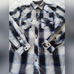 ROCK & REPUBLIC Men's Button Up Shirt. Size Small. Long Adj. Sleeves